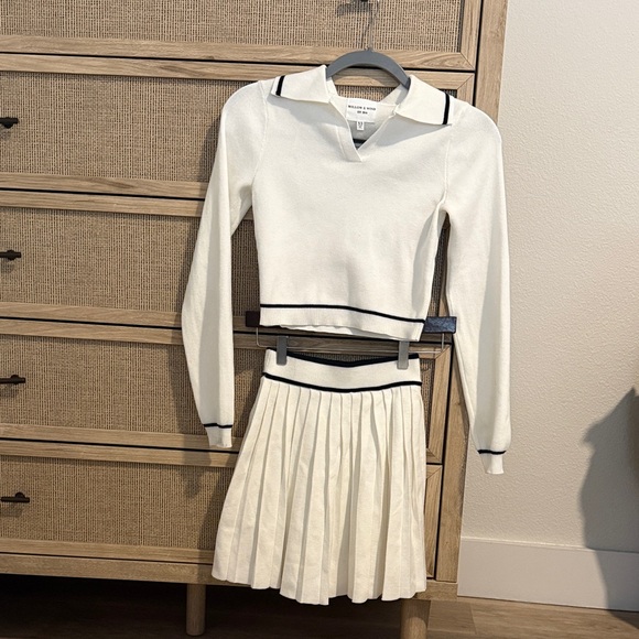 Willow & Wind Sweaters - Willow & Wind 2 Piece Skirt Set